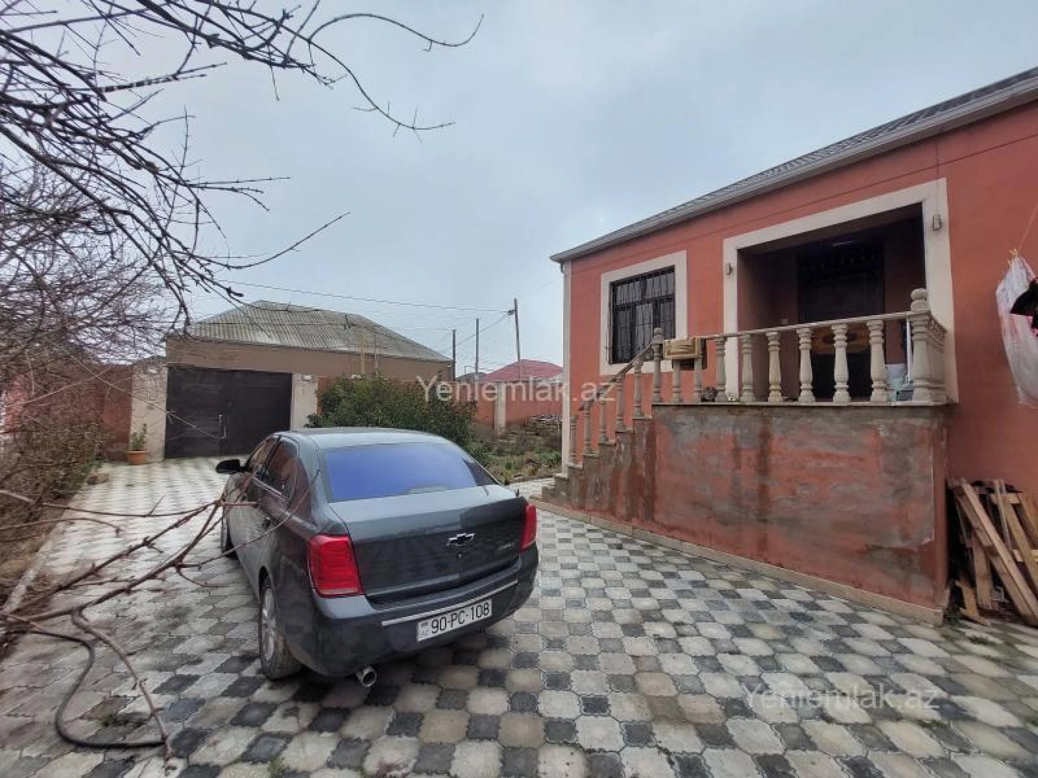 Satılır 4 otaqlı həyət evi 124 m²