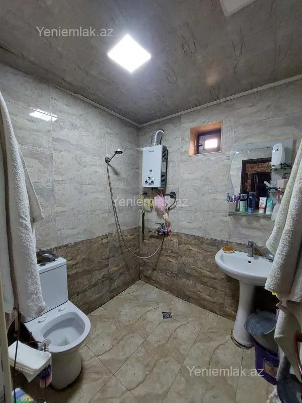 Satılır 4 otaqlı həyət evi 124 m²