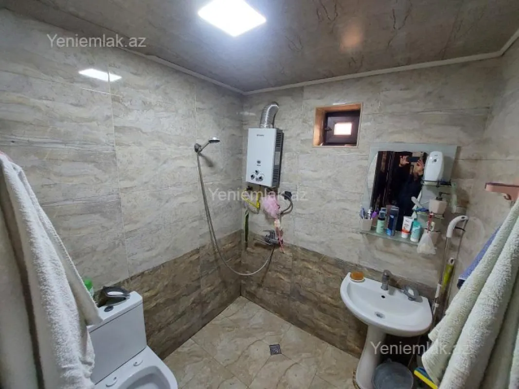 Satılır 4 otaqlı həyət evi 124 m²