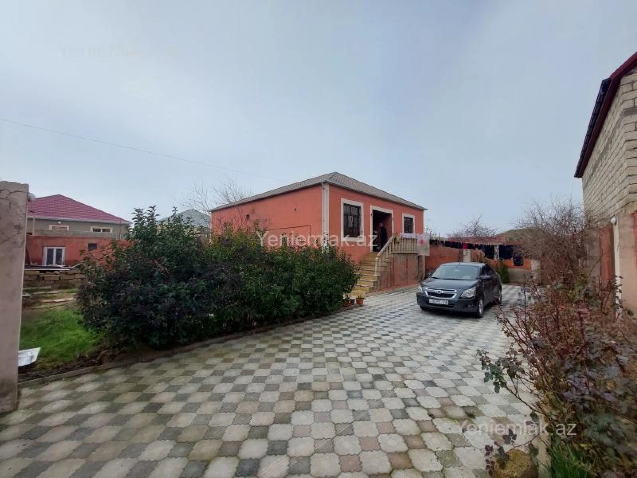 Satılır 4 otaqlı həyət evi 124 m²