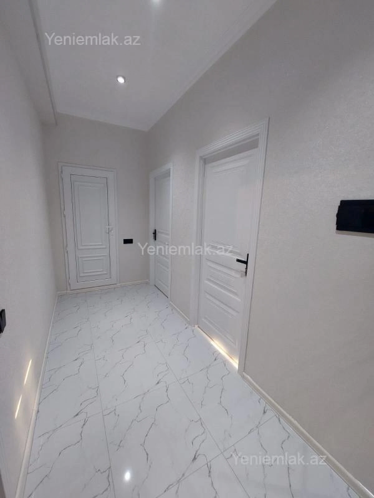 Satılır 2 otaqlı yeni tikili 68.5 m²