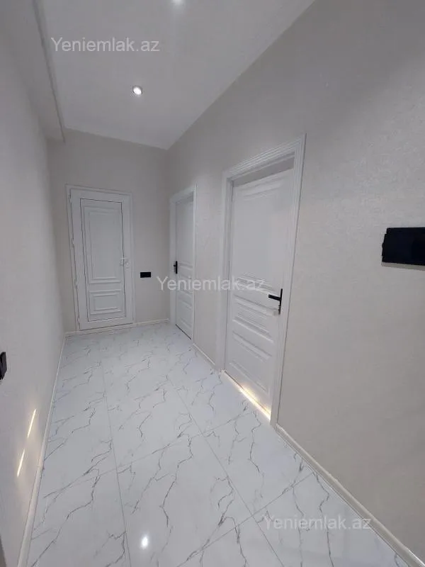 Satılır 2 otaqlı yeni tikili 68.5 m²