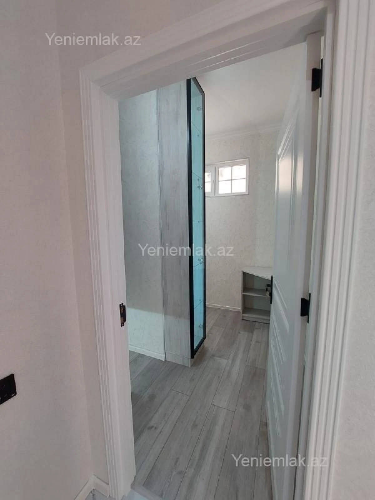 Satılır 2 otaqlı yeni tikili 68.5 m²