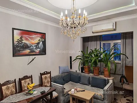 Satılır 3 otaqlı köhnə tikili 68 m²