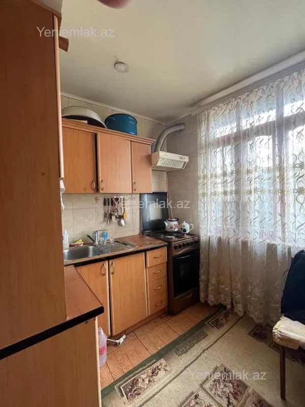 Satılır 2 otaqlı köhnə tikili 56 m²