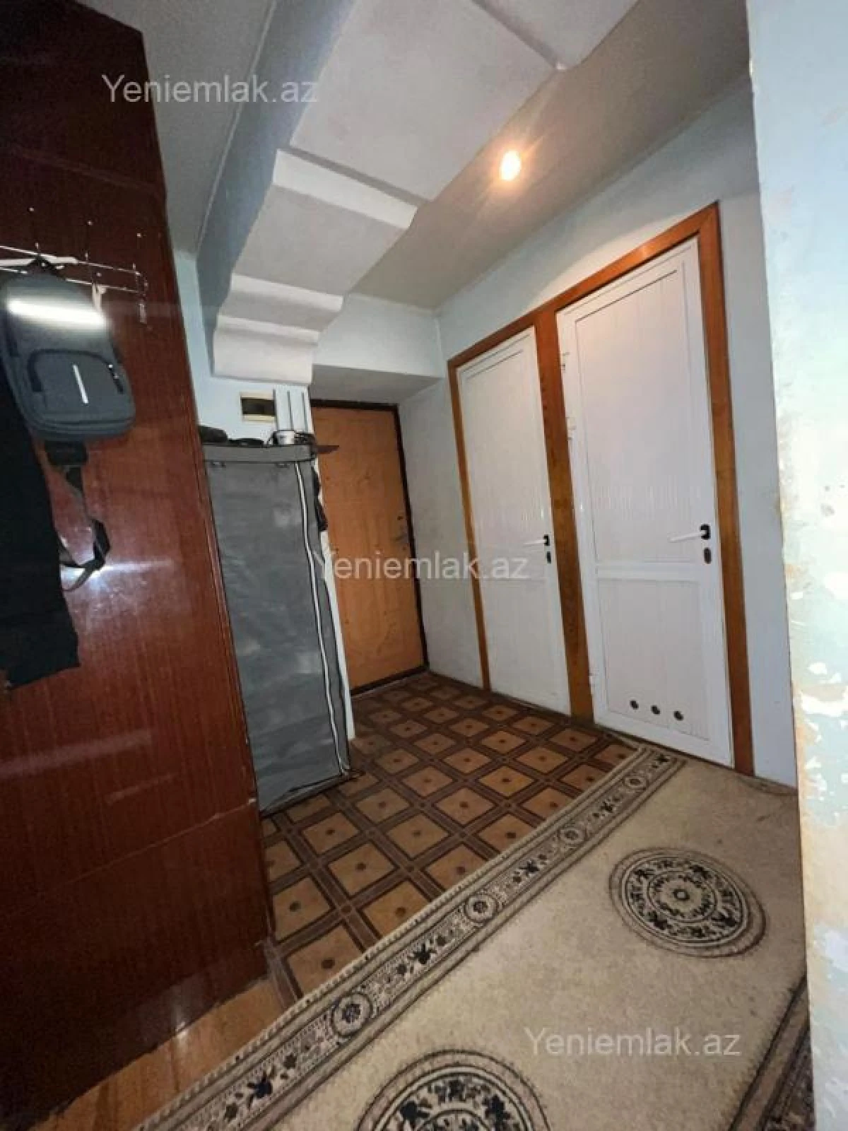 Satılır 2 otaqlı köhnə tikili 56 m²