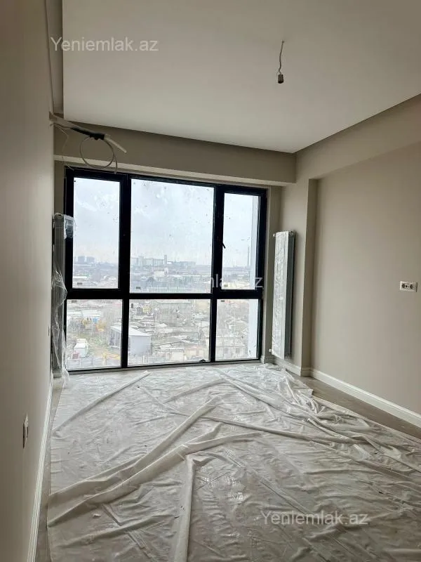 Satılır 4 otaqlı yeni tikili 130 m²