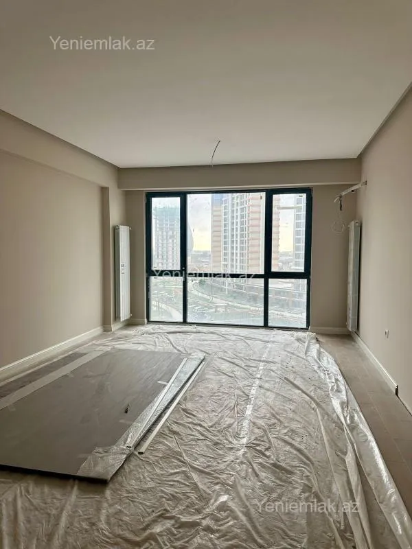 Satılır 4 otaqlı yeni tikili 130 m²