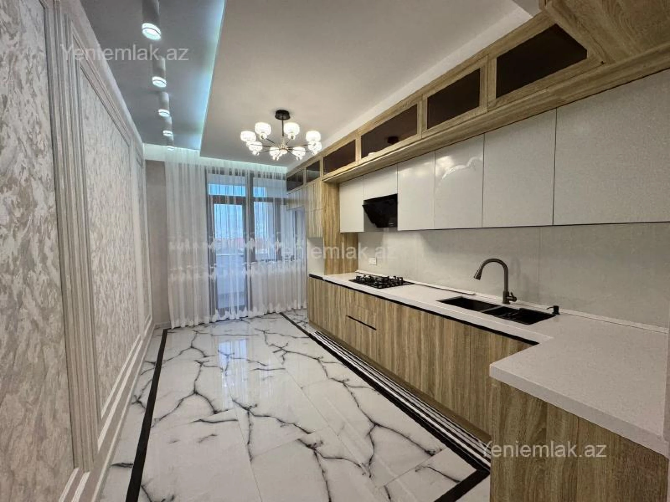 Satılır 3 otaqlı yeni tikili 120 m²