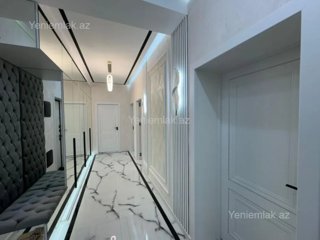 Satılır 3 otaqlı yeni tikili 120 m²