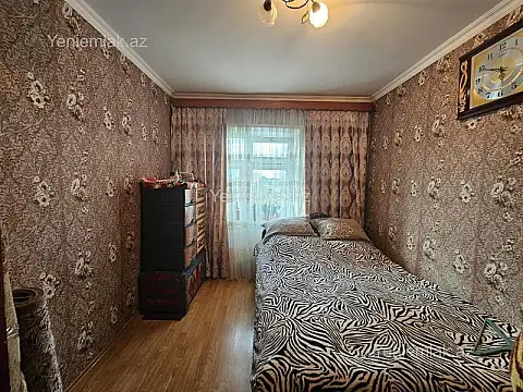Satılır 2 otaqlı köhnə tikili 50 m²