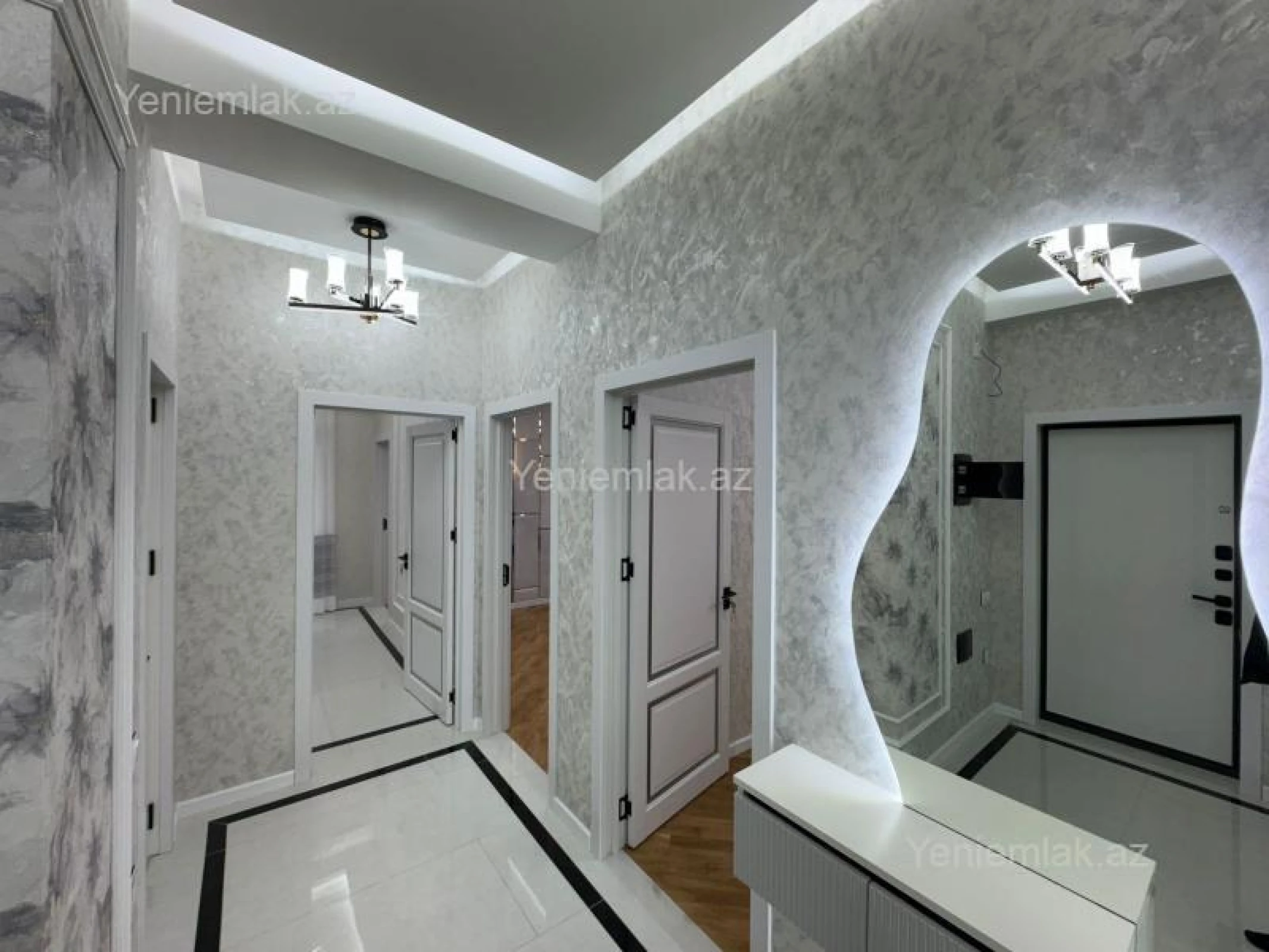 Satılır 3 otaqlı yeni tikili 87 m²