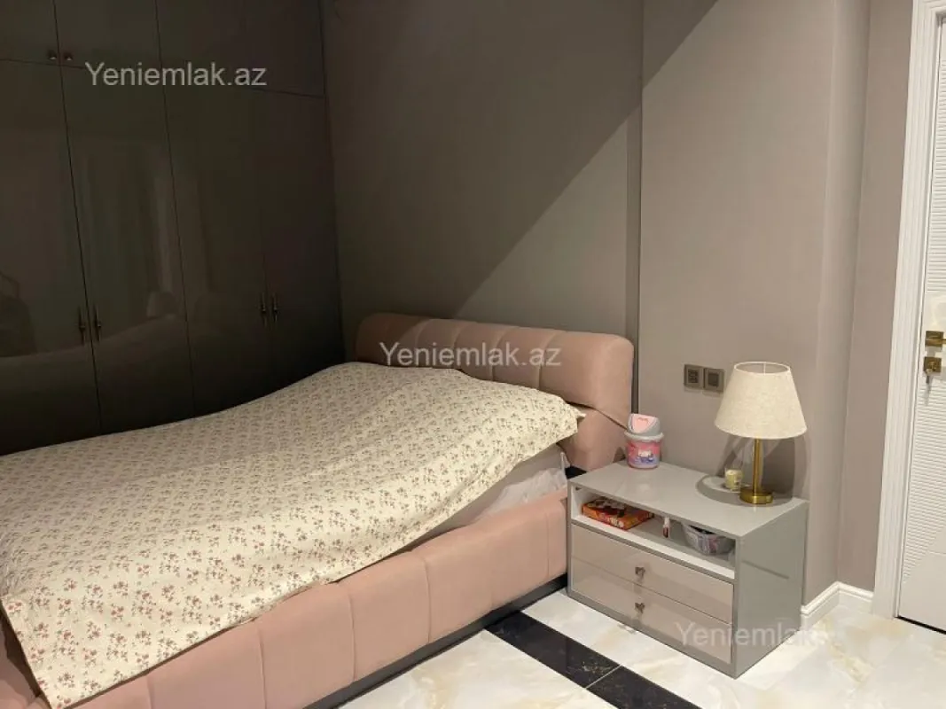 Satılır 4 otaqlı yeni tikili 113 m²