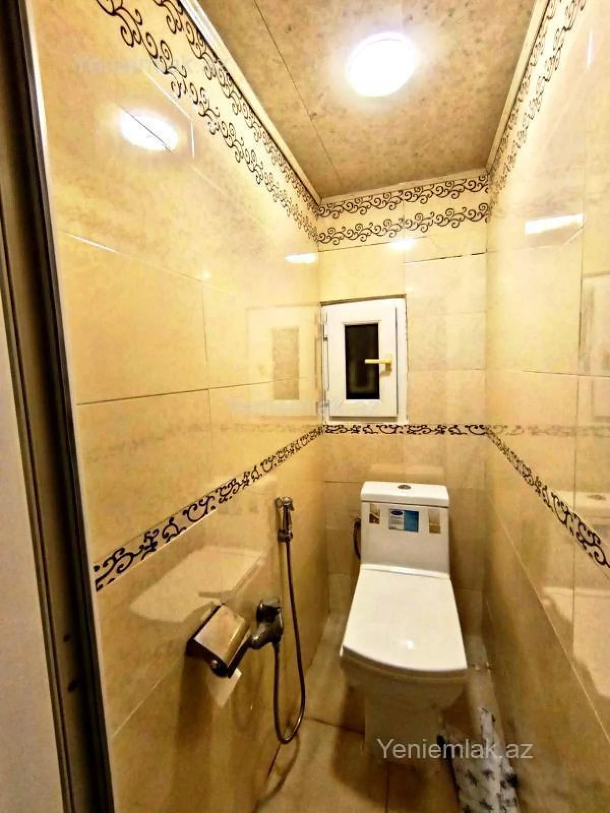 Satılır 2 otaqlı köhnə tikili 60 m²