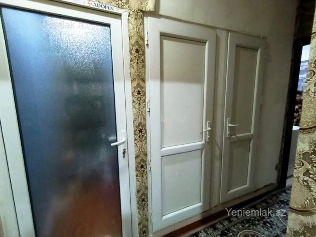 Satılır 2 otaqlı köhnə tikili 60 m²