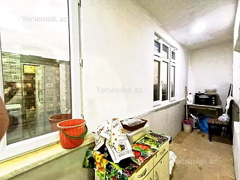Satılır 2 otaqlı köhnə tikili 60 m²