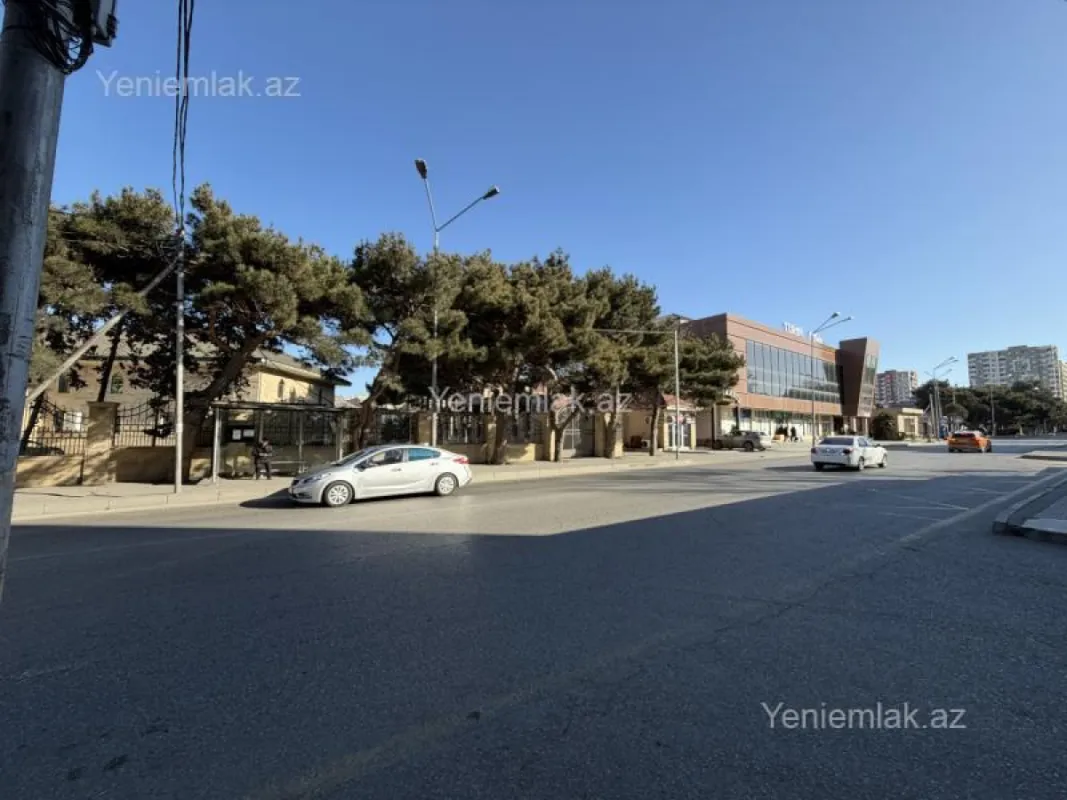 Satılır 1 otaqlı köhnə tikili 40 m²