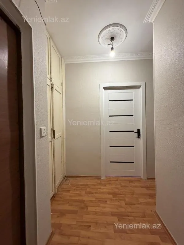 Satılır 1 otaqlı köhnə tikili 40 m²
