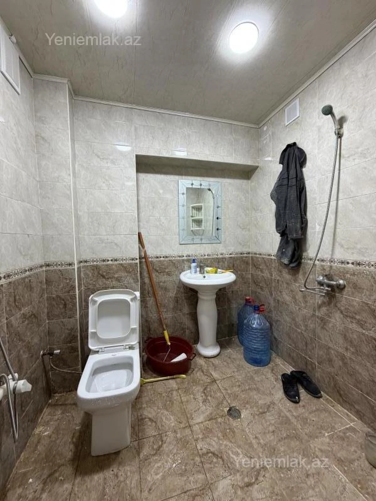 Satılır 1 otaqlı köhnə tikili 40 m²