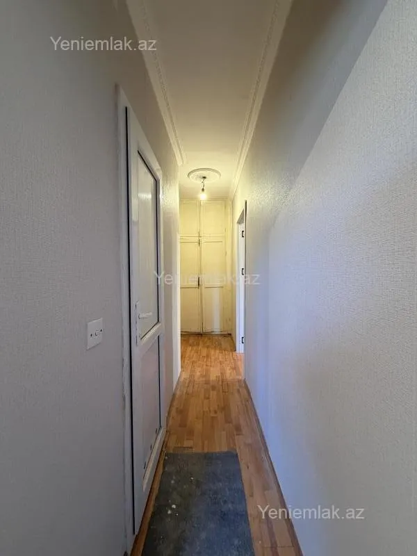 Satılır 1 otaqlı köhnə tikili 40 m²