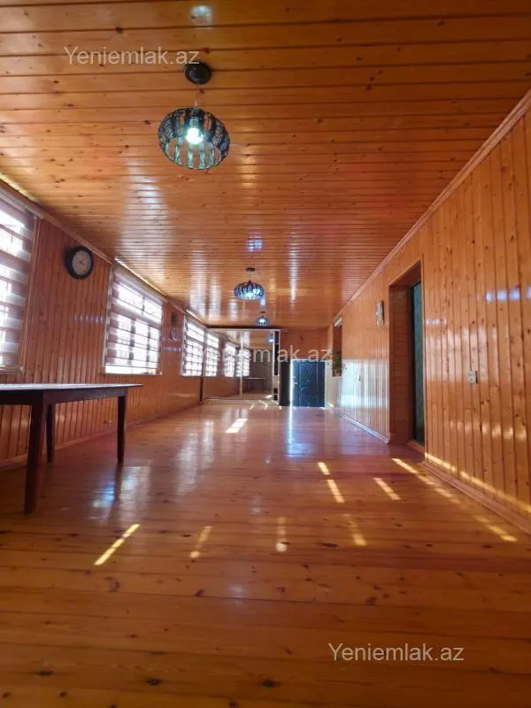 Satılır 5 otaqlı həyət evi 140 m²