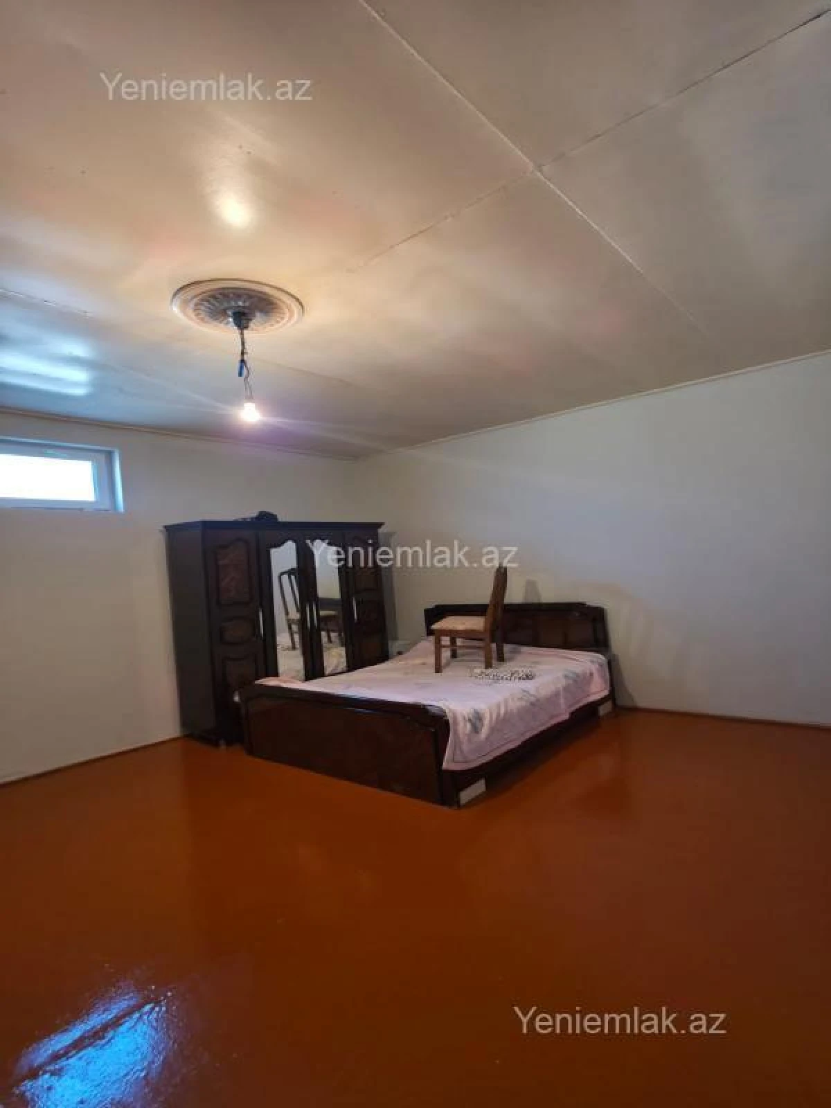 Satılır 5 otaqlı həyət evi 140 m²