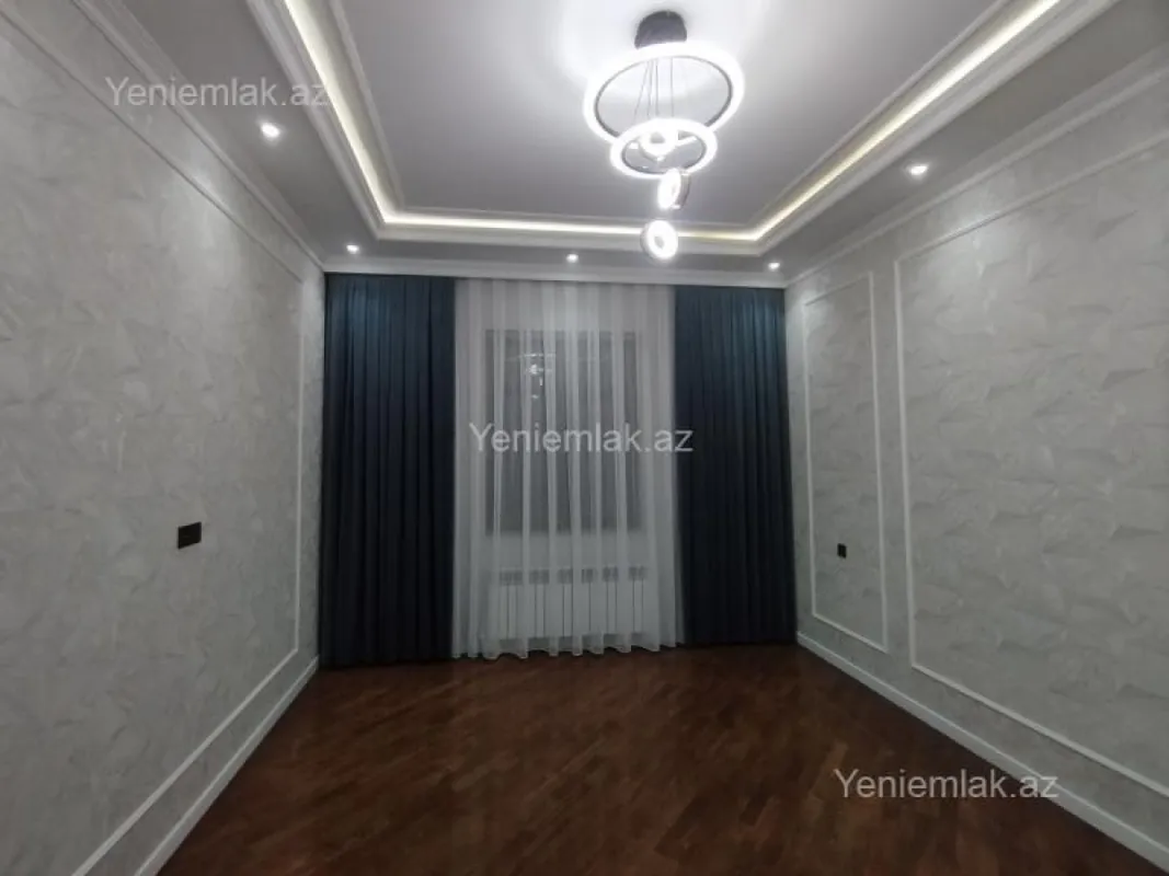Satılır 6 otaqlı həyət evi 330 m²