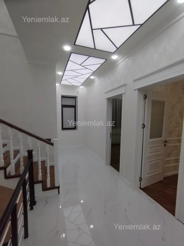Satılır 6 otaqlı həyət evi 330 m²
