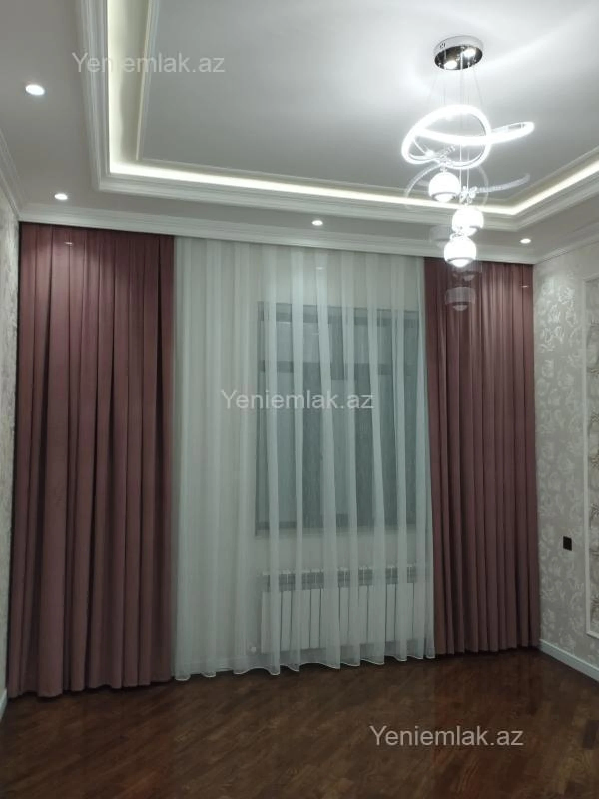 Satılır 6 otaqlı həyət evi 330 m²