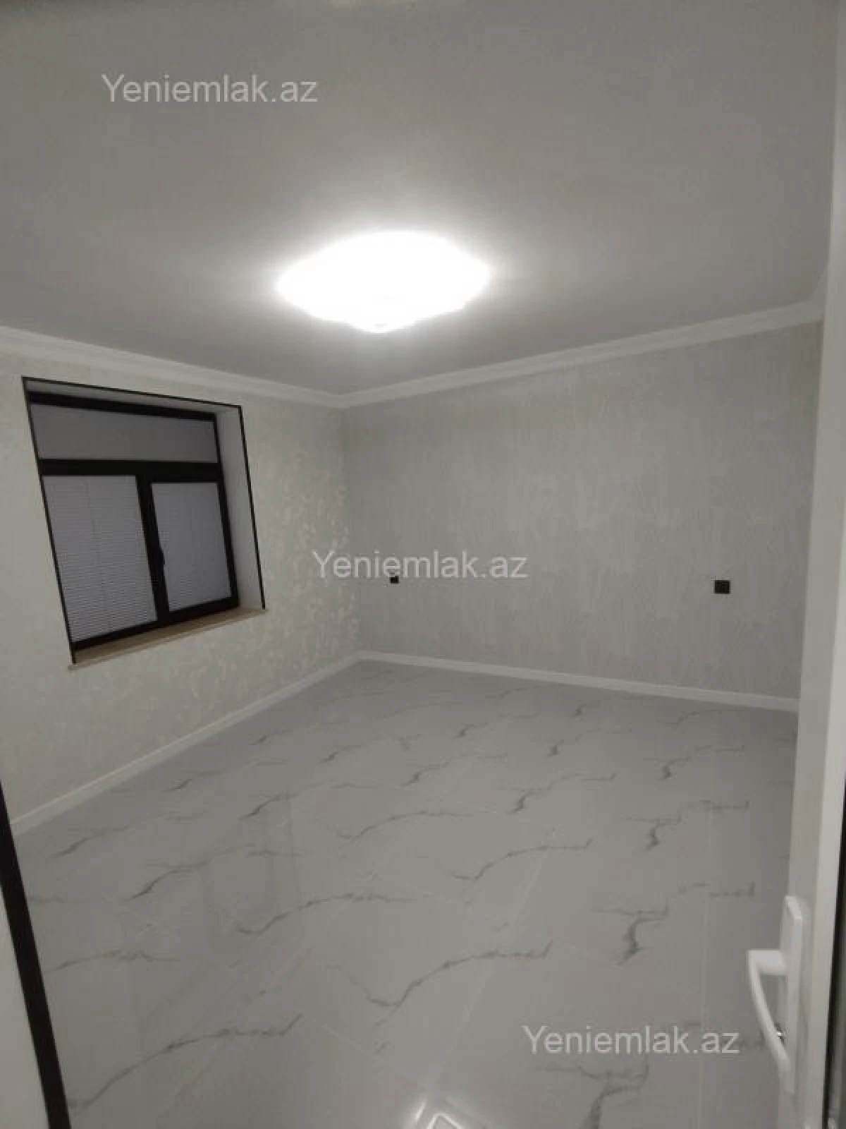 Satılır 6 otaqlı həyət evi 330 m²