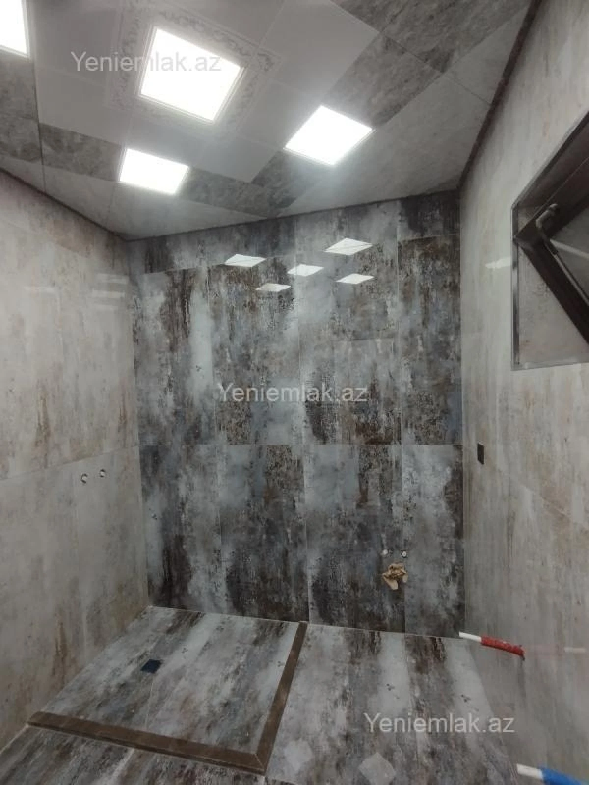 Satılır 6 otaqlı həyət evi 330 m²