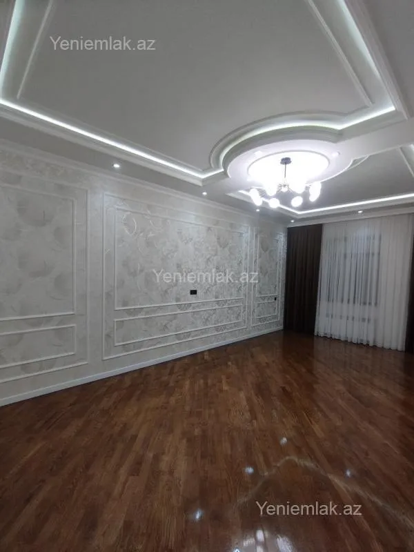 Satılır 6 otaqlı həyət evi 330 m²