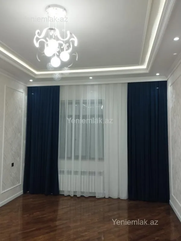 Satılır 6 otaqlı həyət evi 330 m²