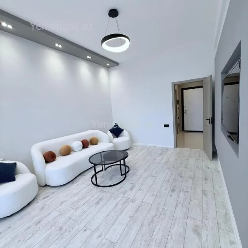Satılır 3 otaqlı yeni tikili 73 m²