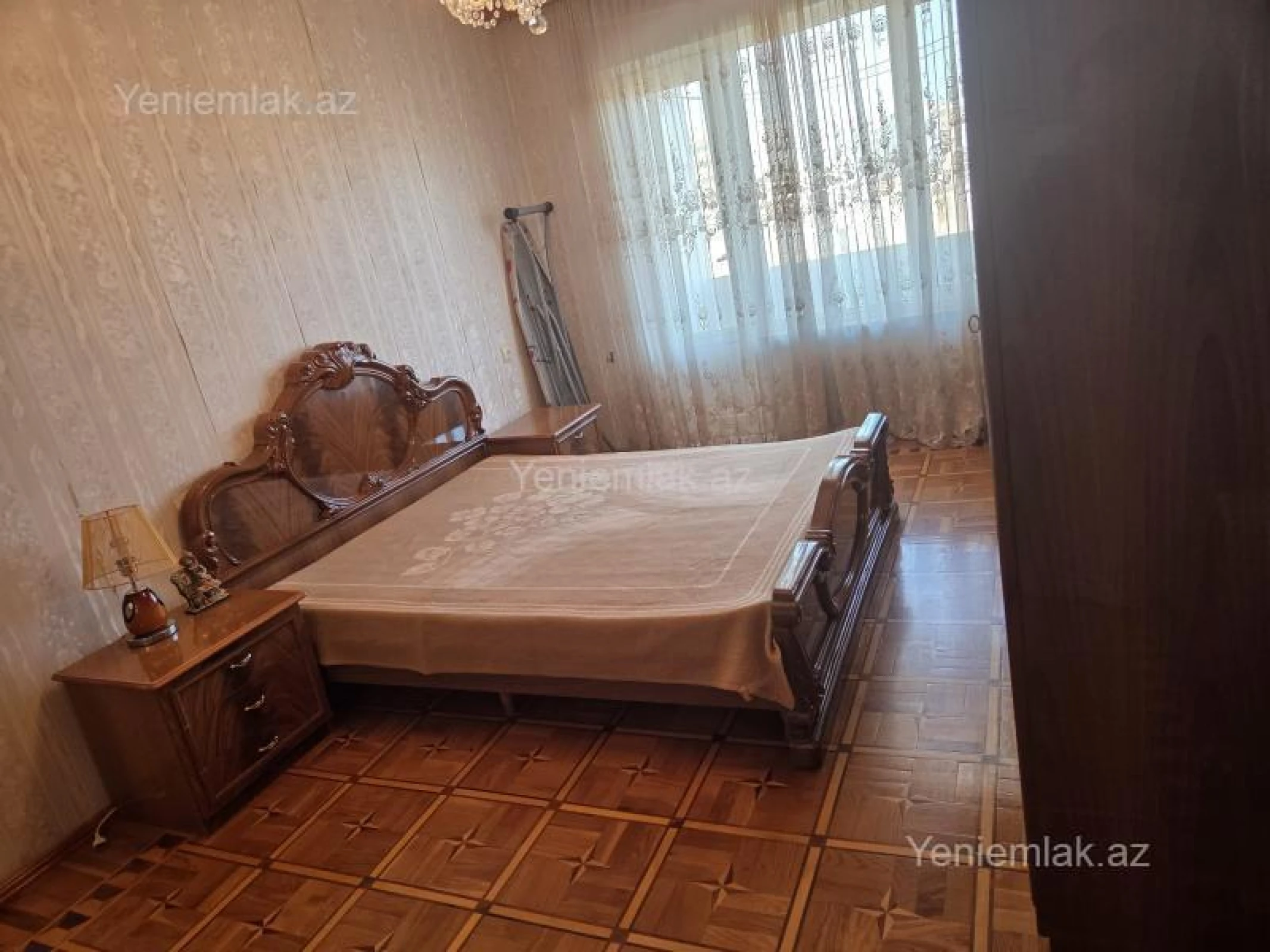 Satılır 4 otaqlı köhnə tikili 110 m²