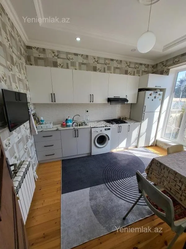 Satılır 3 otaqlı həyət evi 100 m²