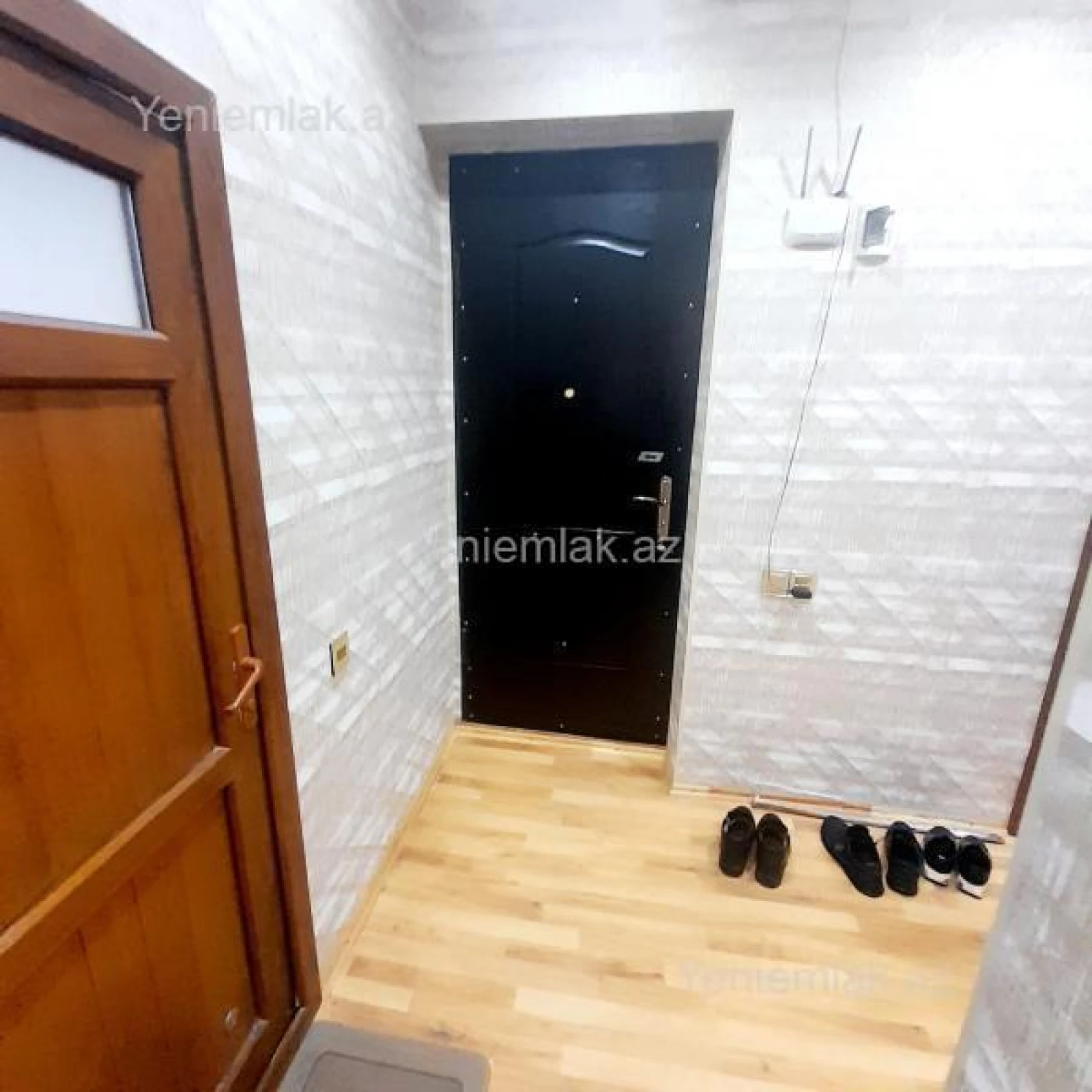 Satılır 2 otaqlı köhnə tikili 56 m²