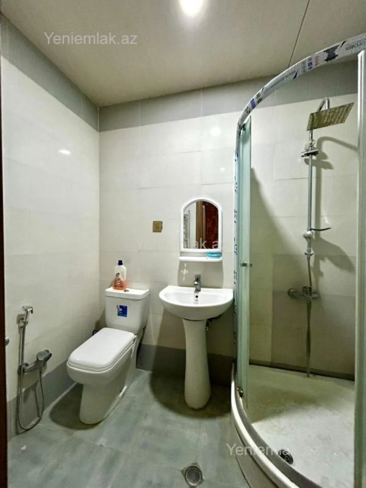 Satılır 2 otaqlı yeni tikili 60 m²