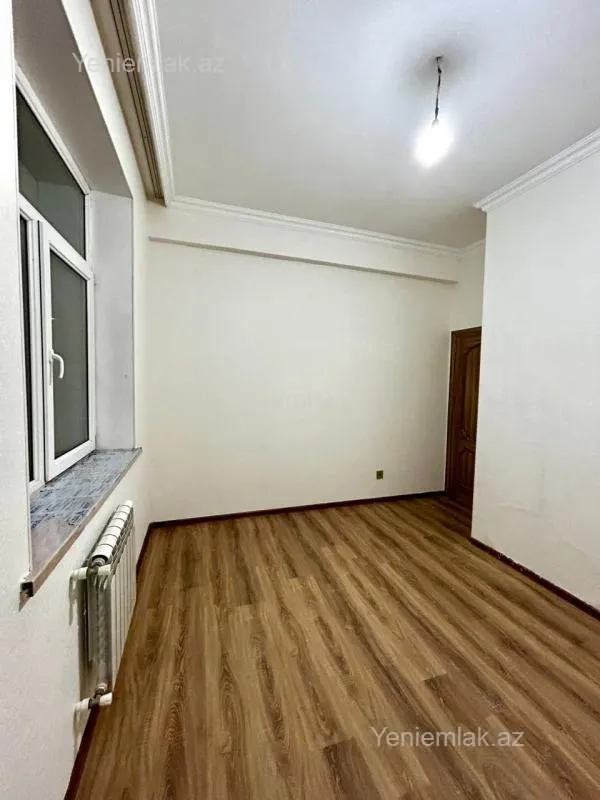 Satılır 2 otaqlı yeni tikili 60 m²