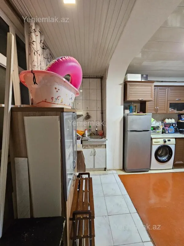 Satılır 2 otaqlı köhnə tikili 56 m²