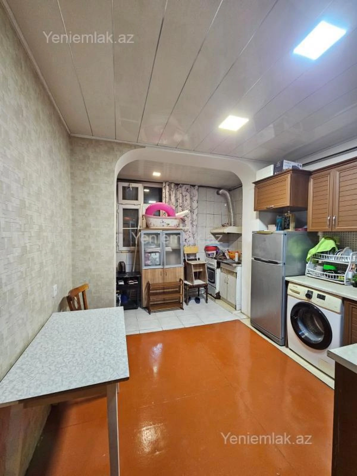 Satılır 2 otaqlı köhnə tikili 56 m²