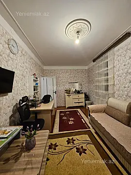 Satılır 2 otaqlı köhnə tikili 56 m²