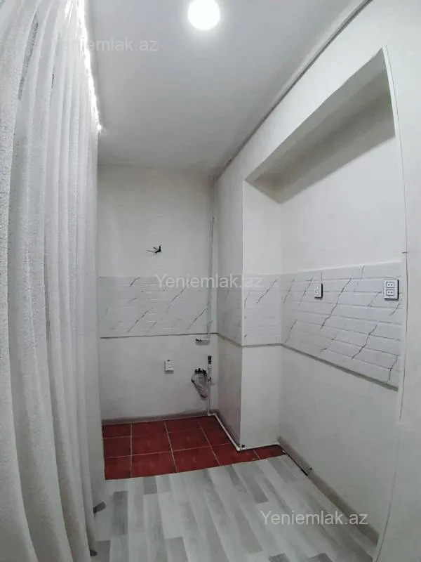 Satılır 3 otaqlı köhnə tikili 65 m²