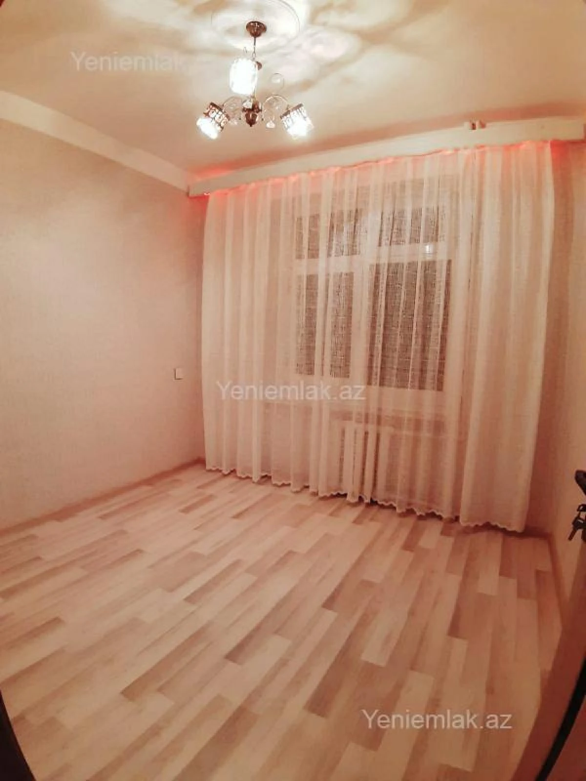 Satılır 3 otaqlı köhnə tikili 65 m²