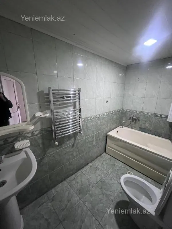 Satılır 4 otaqlı həyət evi 144 m²