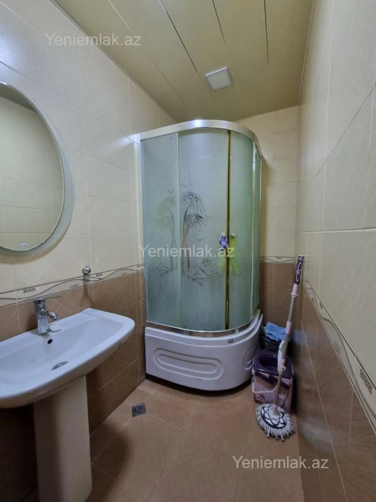 Satılır 4 otaqlı köhnə tikili 100 m²