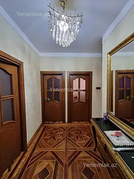 Satılır 4 otaqlı köhnə tikili 100 m²