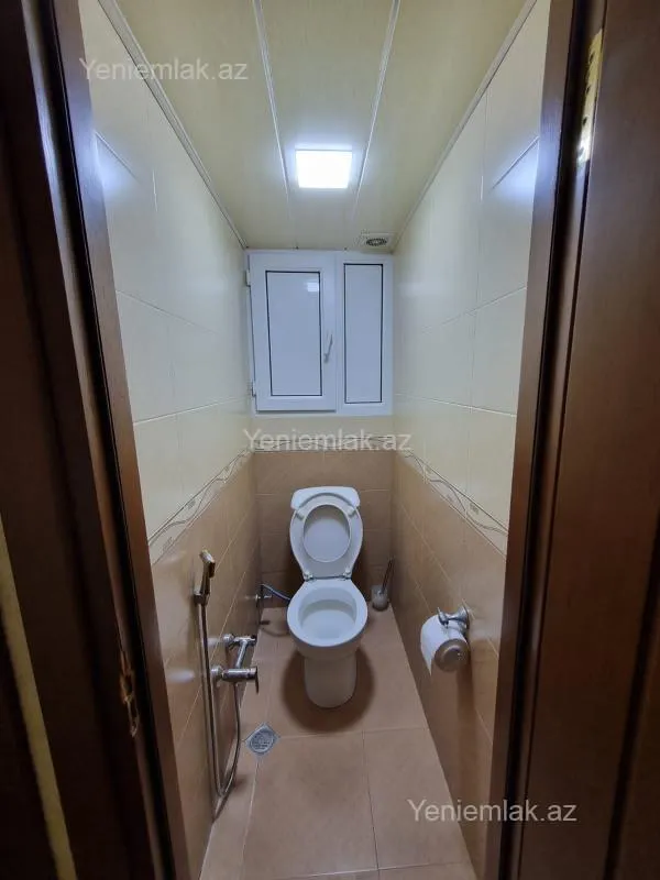 Satılır 4 otaqlı köhnə tikili 100 m²