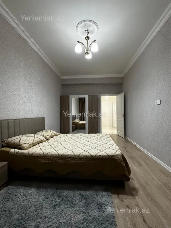 Satılır 2 otaqlı yeni tikili 82 m²