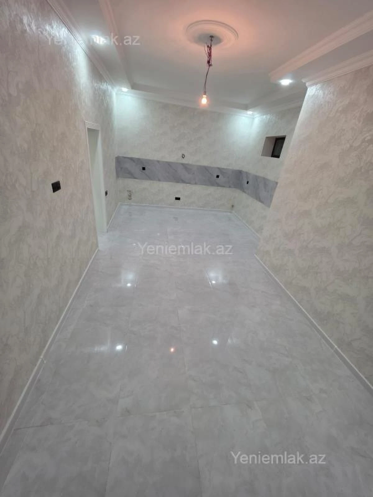 Satılır 6 otaqlı həyət evi 250 m²
